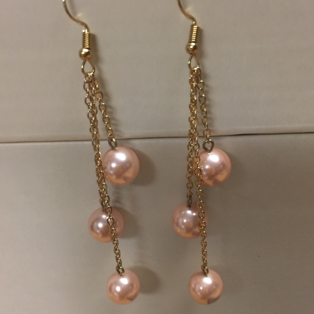 ❤️ Triple Shell Pearl Dangle